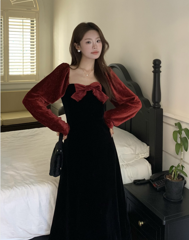 Real shot!  French retro color block square neck slim bow velvet dress high-end Hepburn style long skirt
