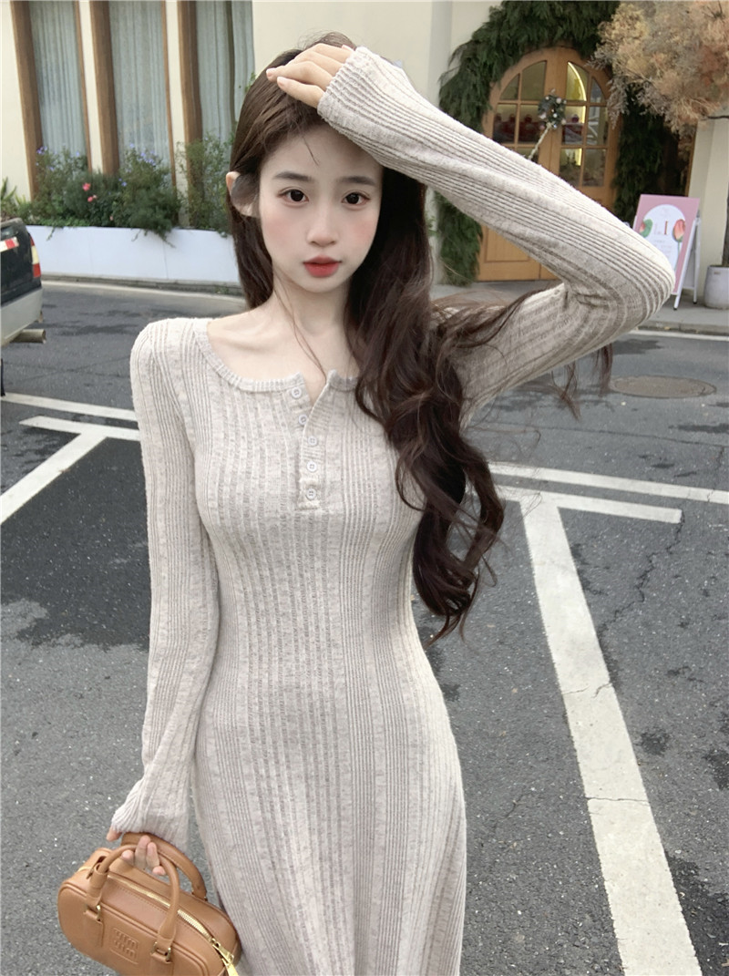 Actual shot~Fleet thickening autumn and winter French waist slimming long skirt bottoming long-sleeved knitted dress