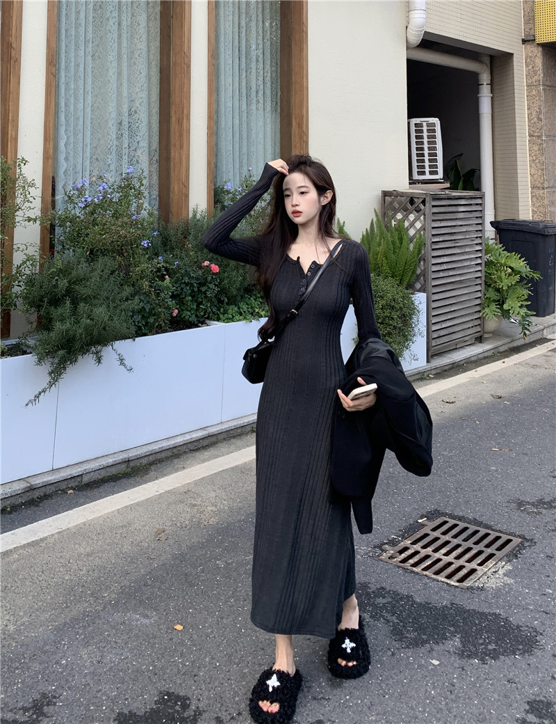 Actual shot~Fleet thickening autumn and winter French waist slimming long skirt bottoming long-sleeved knitted dress