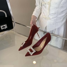 批发<b class='q'>新娘</b>鞋婚鞋秀禾婚纱法式酒红色尖头2023水钻浅口高跟单鞋女
