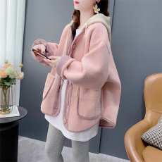 批发官图米粒复合麂皮绒冬季2025设计感小香风羊羔绒连帽外套