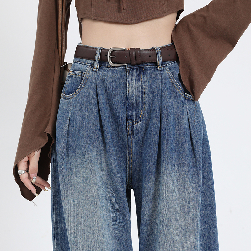 Actual shot of 2024 early spring wide-leg jeans for women, loose and slim design, straight-leg drapey floor-length pants