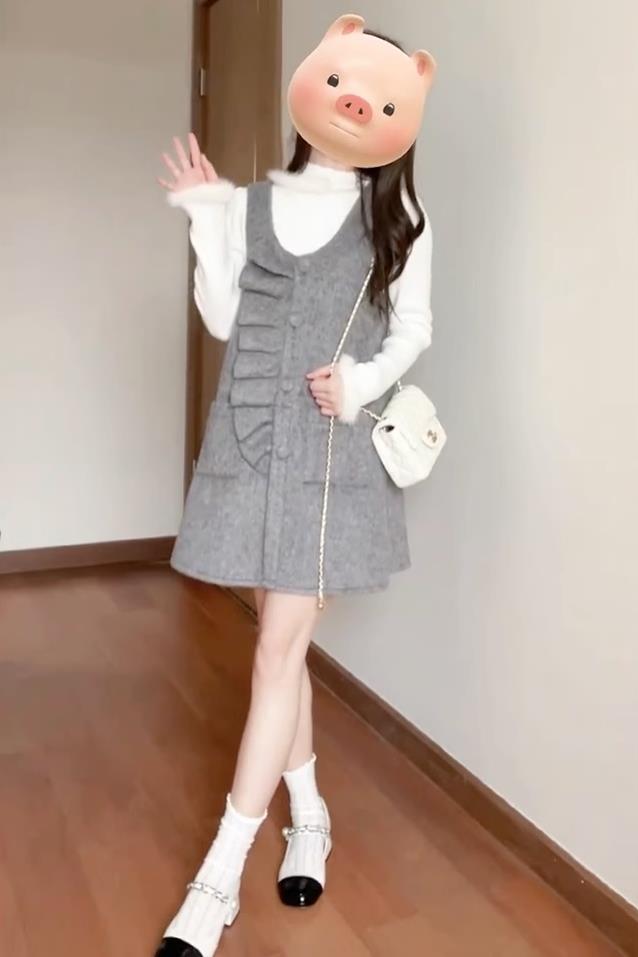 法式復古灰色毛呢吊帶連衣裙女秋冬高級感無袖背心裙氣質短裙子