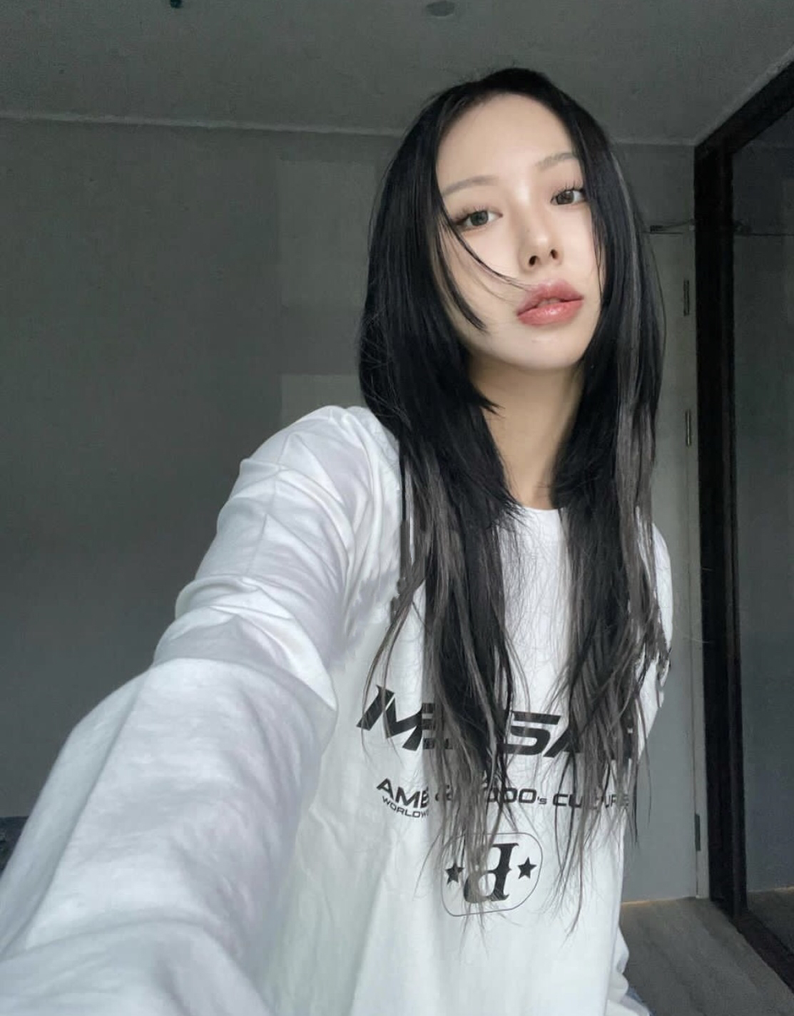 Official picture Korean version of American new style letter printing fashion versatile design niche sweatshirt for women