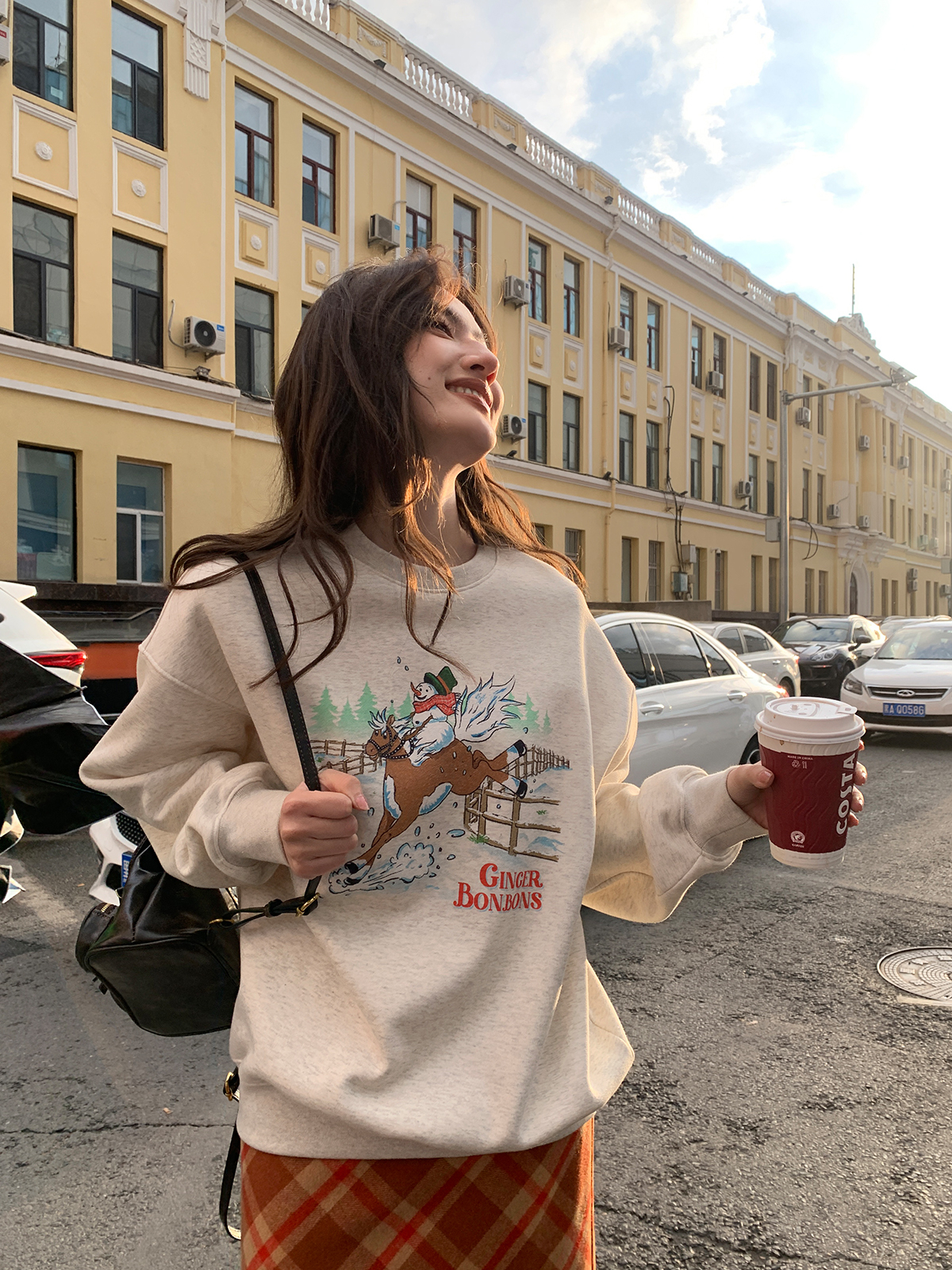 Official picture of Christmas snowman print round neck sweatshirt for women autumn and winter  new style velvet top for small people