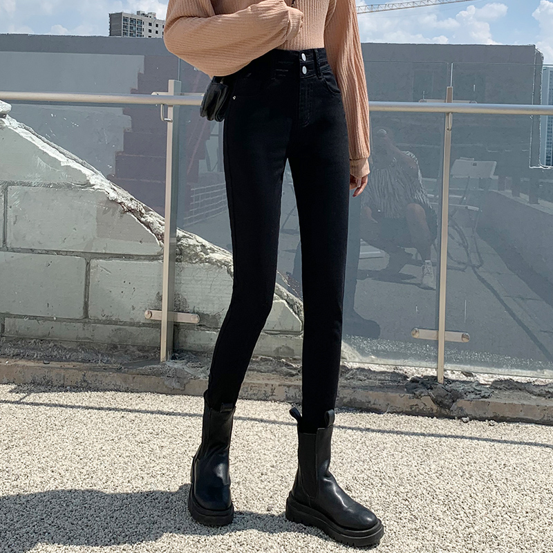 Actual shot of 2024 early spring high-waisted slim-fitting pants for women with vertical buttons, tight-fitting and slimming nine-point jeans