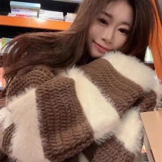 批发条纹短款<b class='q'>马海毛</b>毛衣女秋冬慵懒风新款宽松外穿高腰软糯针织上衣潮