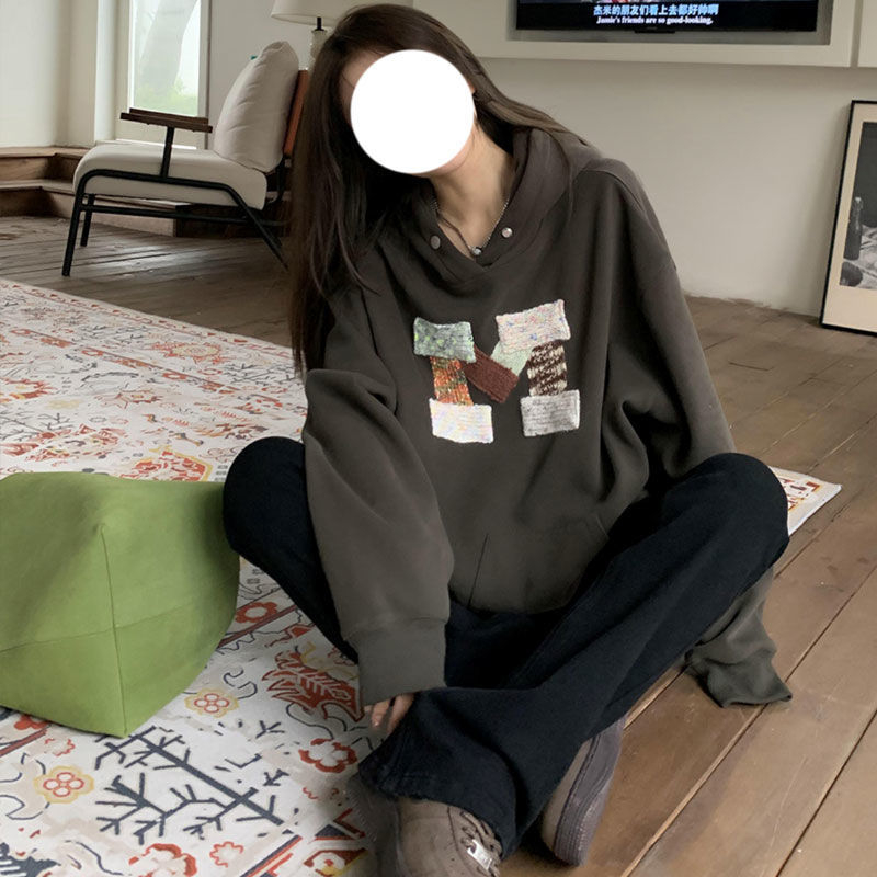 Chinese cotton composite silver fox velvet shoulder collar, towel embroidery, autumn and winter button hooded three-dimensional sweatshirt