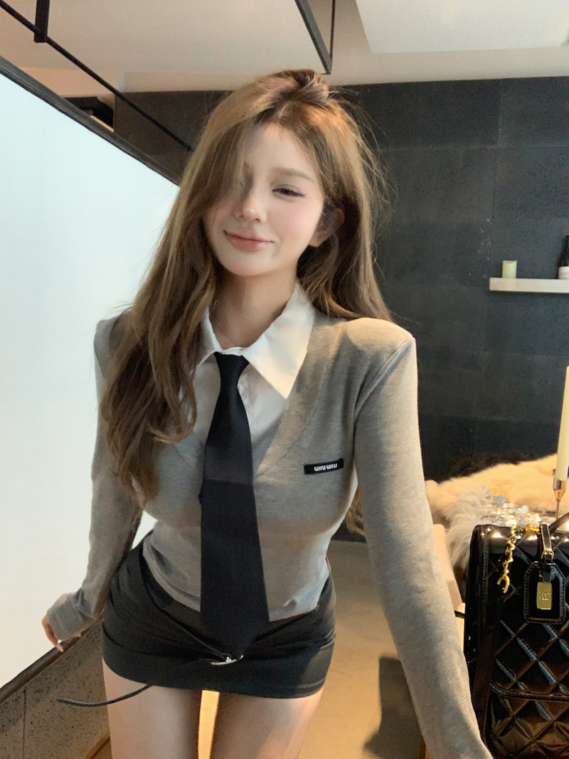 Actual shot Korean version slimming fake two-piece sweet and spicy long-sleeved bottoming shirt versatile student tie top