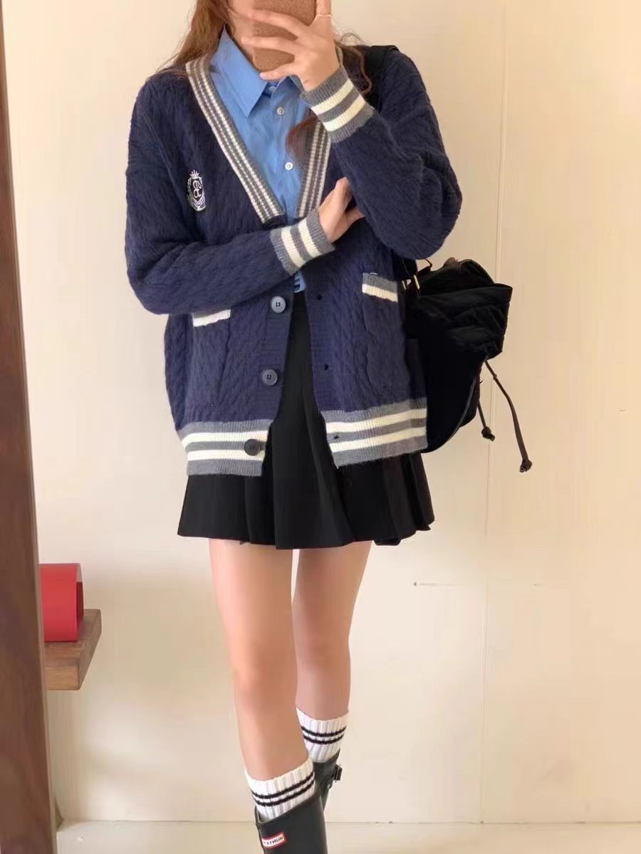 撞色V領麻花毛衣女秋冬2023新款單排扣針織開衫外套收腰上衣外搭