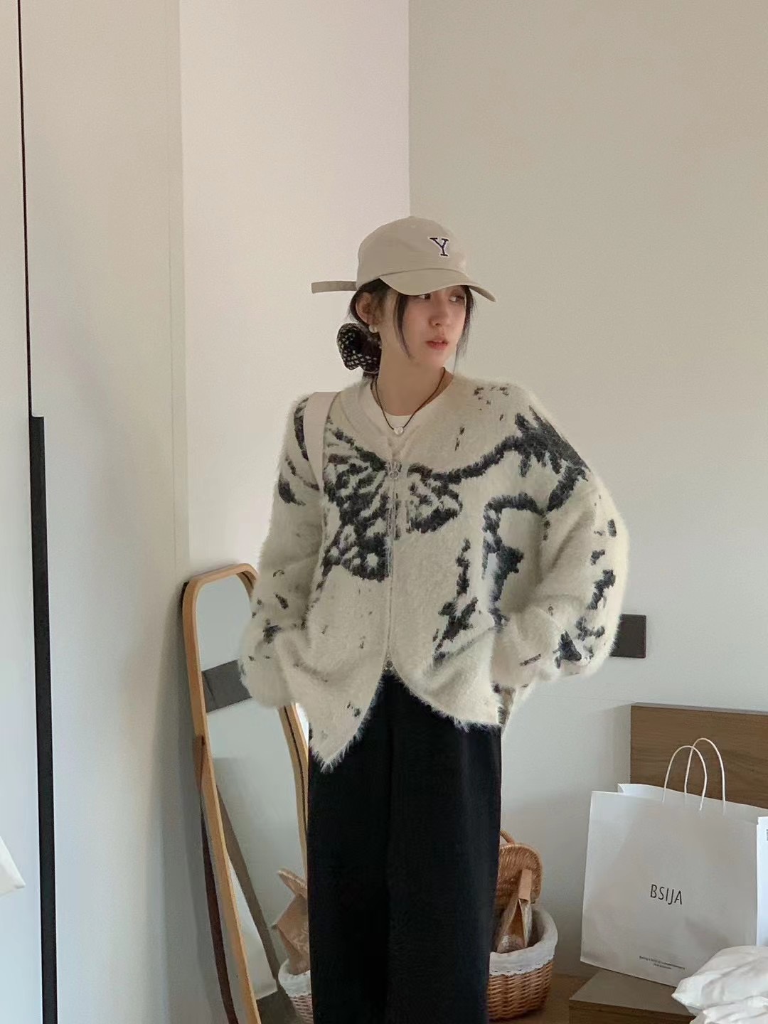 Gray mohair zipper v-neck sweater jacket for women in autumn and winter loose and lazy design niche knitted cardigan