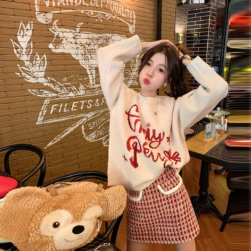 曾小咸 甜美聖誕穿搭女秋冬新款慵懶風軟糯毛衣寬鬆加厚上衣外穿