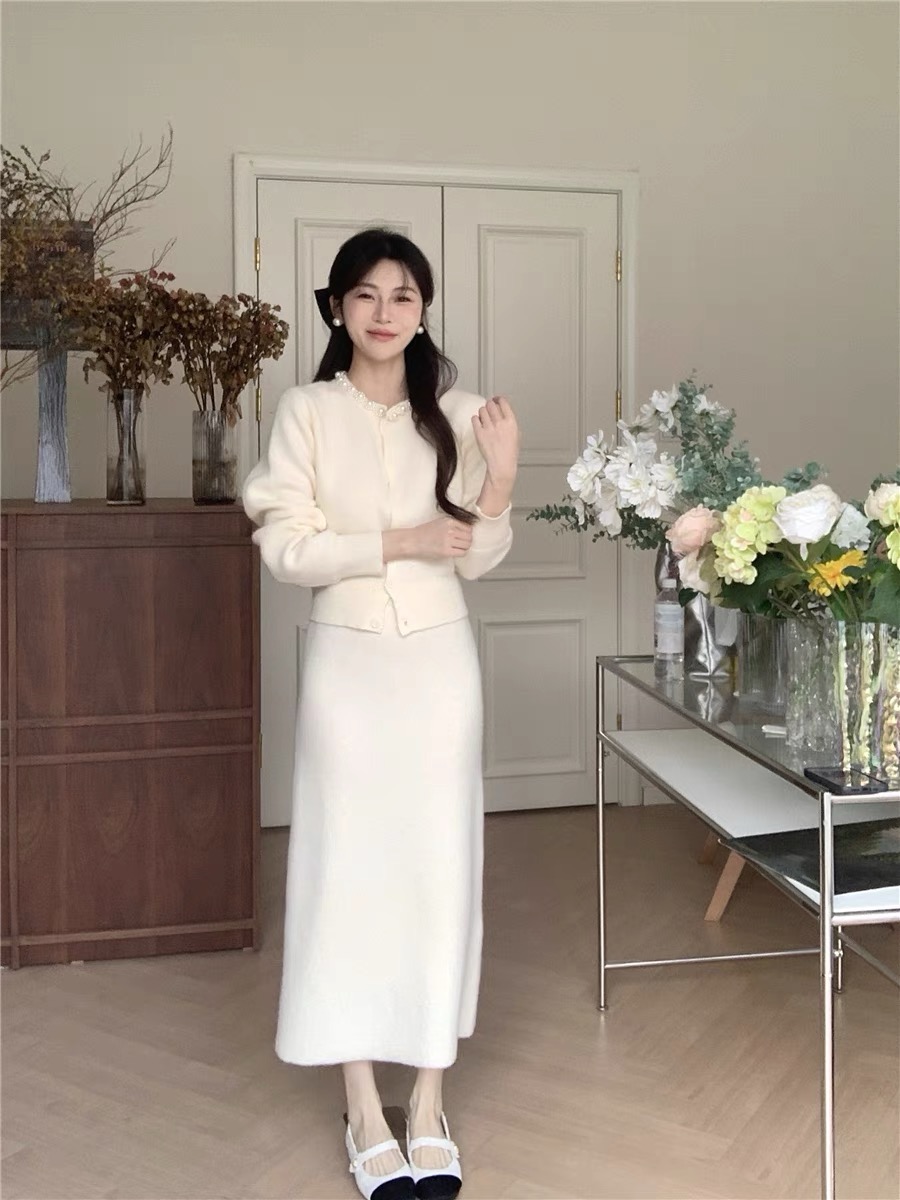 Cheese customization◆Beautiful frozen Xiaoxiangfeng autumn and winter suit autumn and winter 2024 new sweater half skirt two-piece set for women