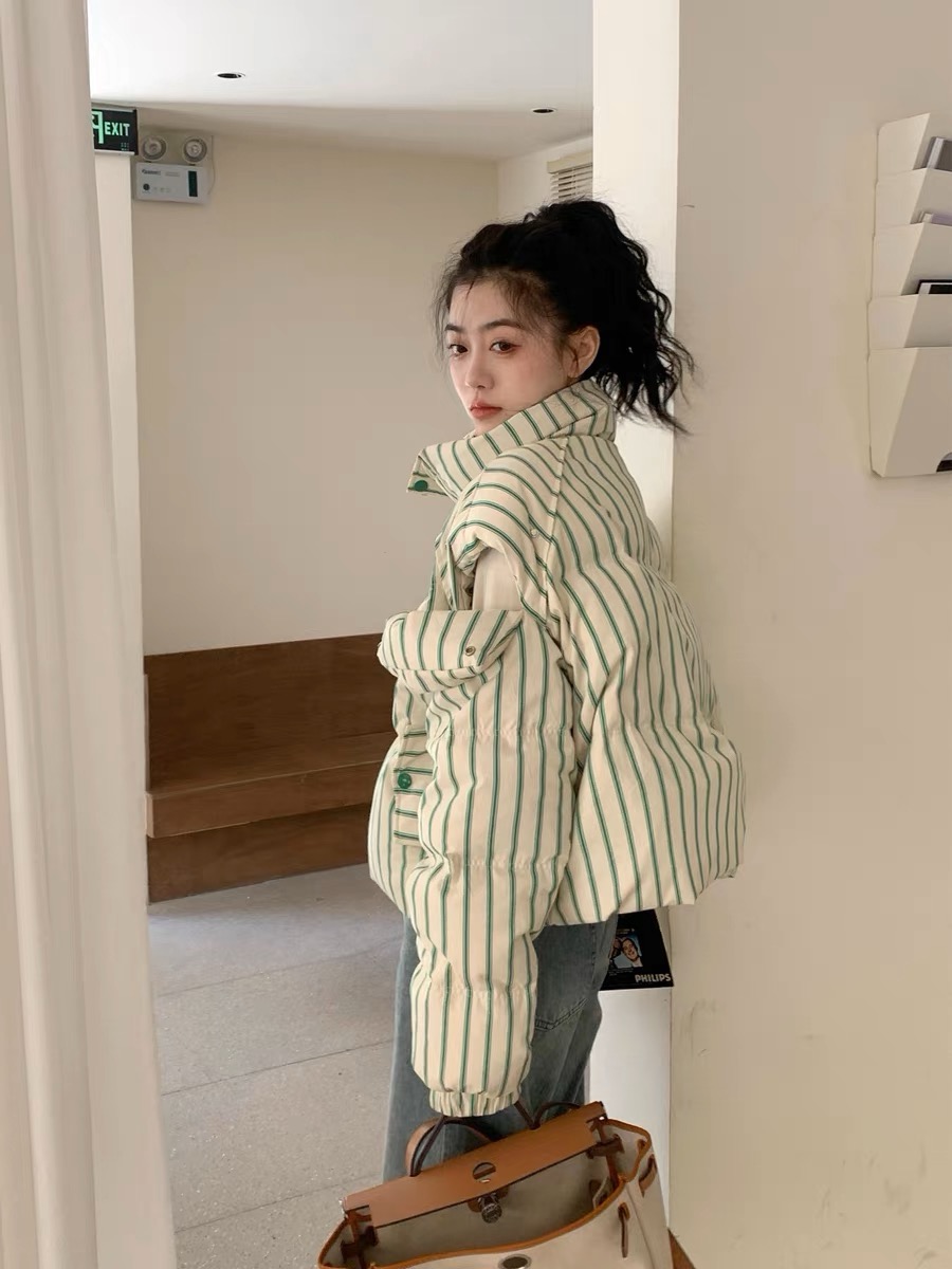 Green striped stand-up collar cotton coat for women in autumn and winter with shoulder-button design niche short thickened bread coat
