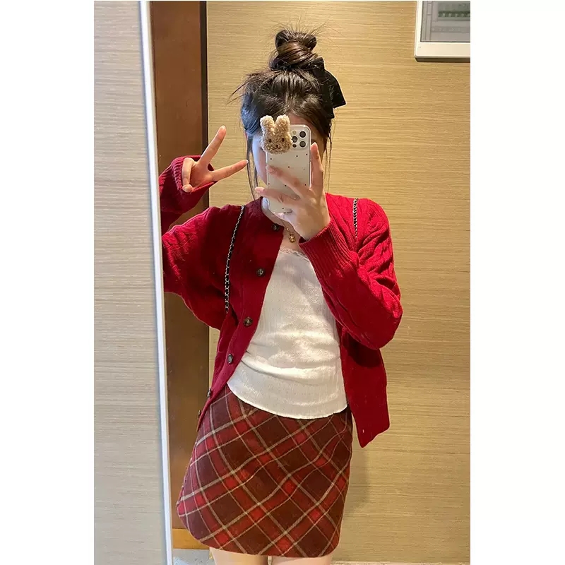紅色復古麻花毛衣開衫外套女秋冬2023新款bm風短款針織上衣