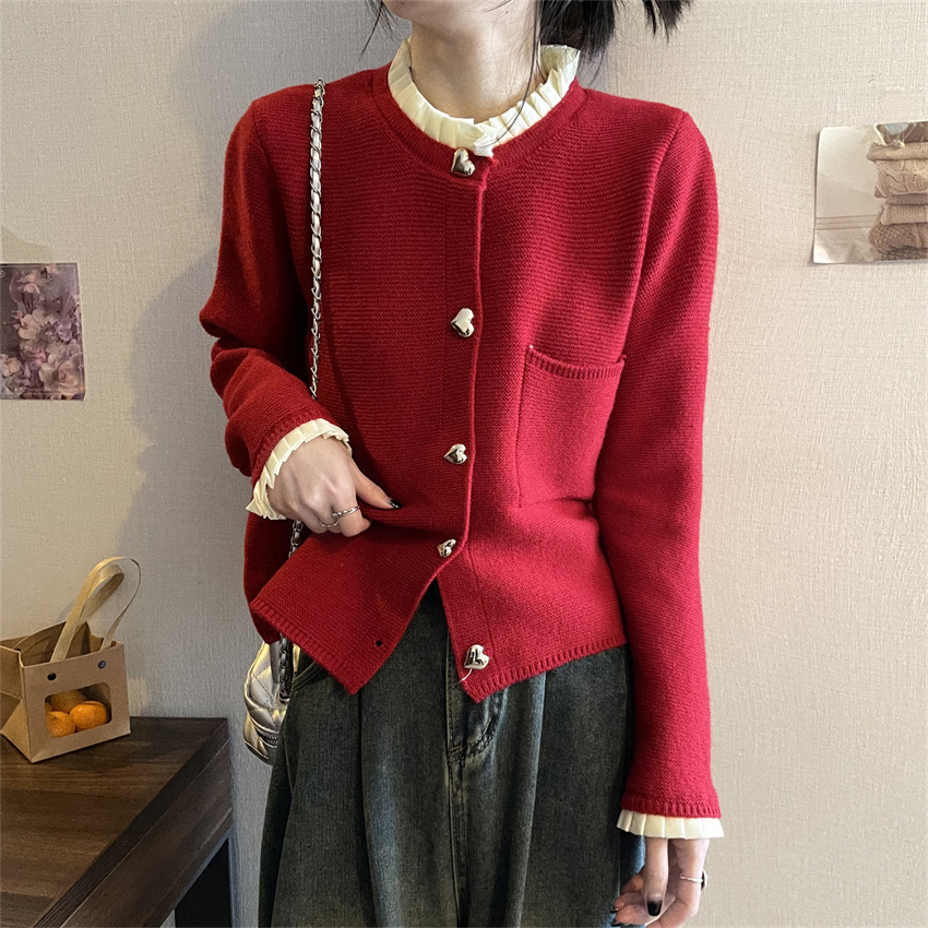Real shot of round neck spliced ​​earring beaded knitted cardigan winter lace edge sweater thick coat