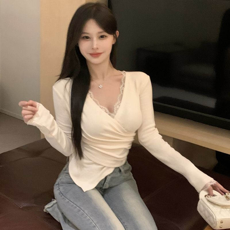 Spring and Autumn Slim Pure Desire Lace V-neck Long Sleeve T-shirt Design Winter Short Warm Top