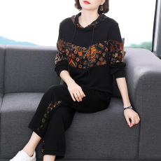 批发2024<b class='q'>春</b>装新款中年妈妈运动服套装休闲卫衣新款中老年人女洋气上衣
