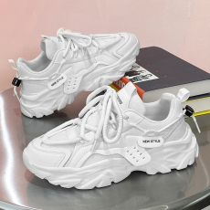 批发2024春季新款<b class='q'>韩版</b>潮流运动潮鞋男鞋货号