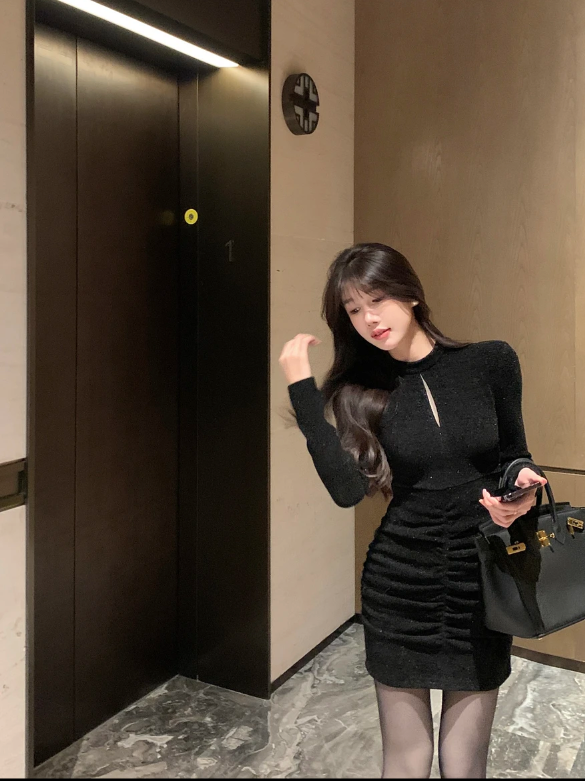 夜幕初雪赫本風冬季半高領包臀連衣裙女法式皺褶連衣裙80456