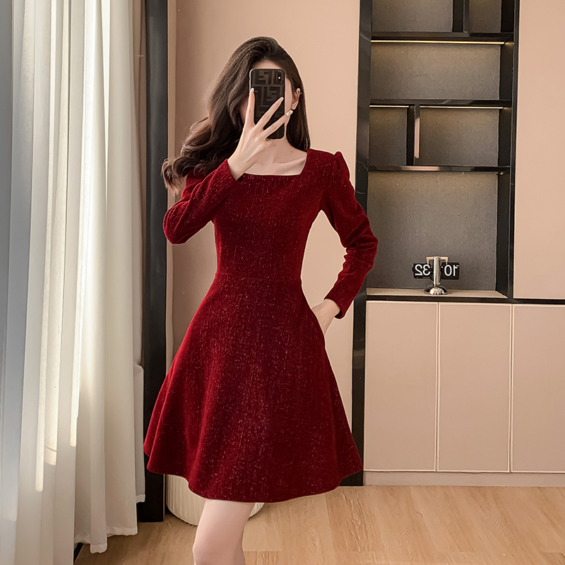 MY14154# 有口袋大码新年红色方领收腰丝绒连衣裙女春秋冬超好看气质内搭裙女裝貨源服裝批發