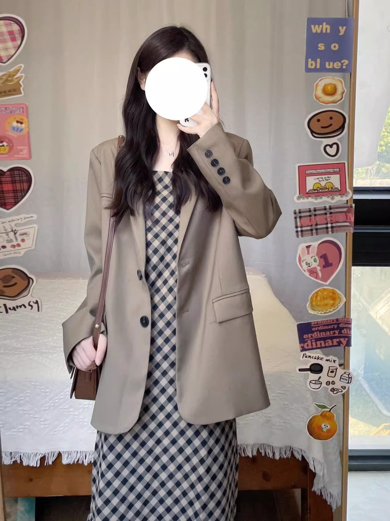 茶歇法式高級感格子吊帶連衣裙子女早秋季2024新款西裝一整套裝裙