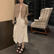 批发微胖妹妹MM显瘦<b class='q'>大码</b>女装春装蝴蝶结西装小外套+吊带两件套连衣裙