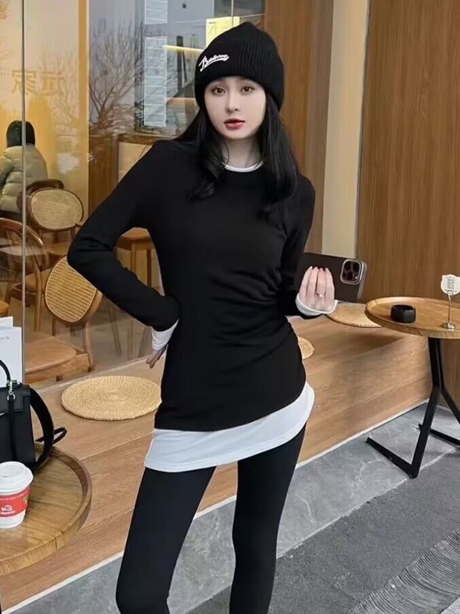 Mid-length long-sleeved brushed T-shirt for women in autumn and winter new style pleated waist slimming double-layer bottoming shirt irregular top