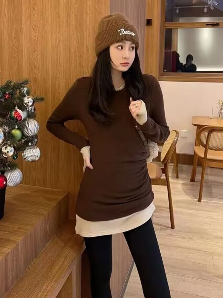 Mid-length long-sleeved brushed T-shirt for women in autumn and winter new style pleated waist slimming double-layer bottoming shirt irregular top