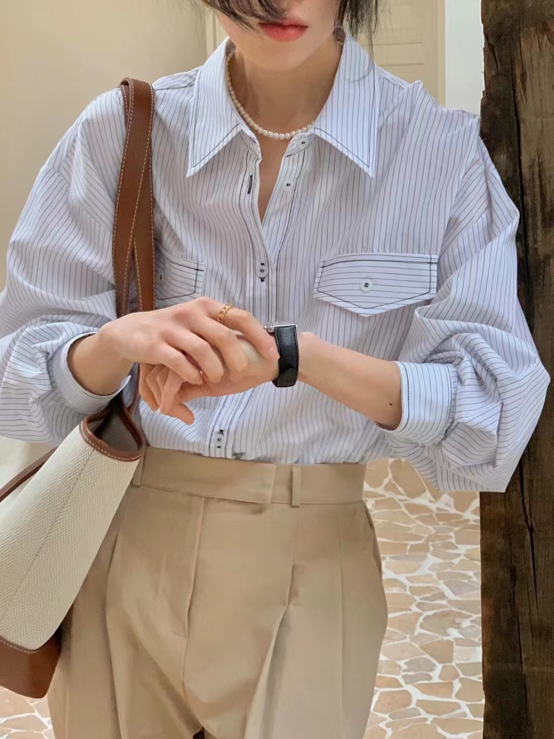 있음 선적 한국 스타일 느긋한 바람 폴로 칼라 배색 스트라이프 더블 주머니 디자인 루즈핏 다용도 긴팔 셔츠