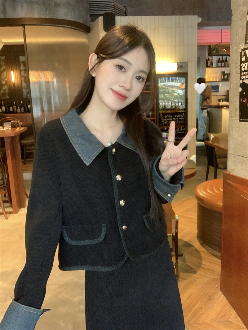 Actual shot of Korean style Xiaoxiang style short spliced ​​denim lapel jacket + high waist skirt suit