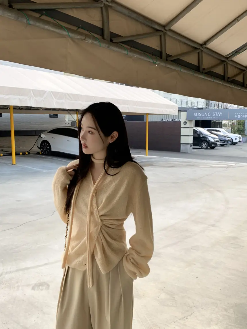프렌치 스타일 V넥 니트 블라우스 상세 이미지 35