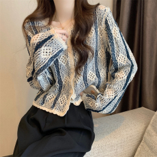 批发实拍实价 新版早秋复古法式撞色钩花镂空设计感针织上衣