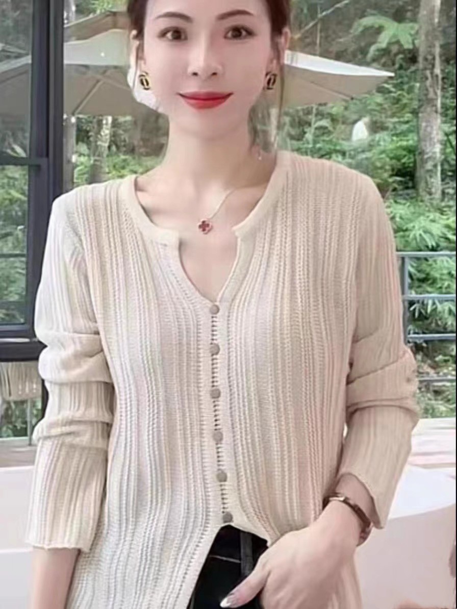 가을 새로운 한 부서 V넥 싱글 줄 버튼 시스루 트임 슬림해 보이는 긴팔 맨위 여성