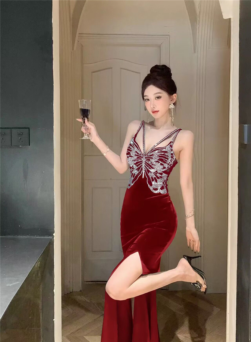 Real shot!  Suspender velvet evening dress annual meeting host birthday slit fishtail dress