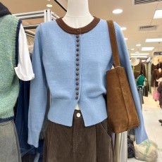 批发2025年春秋撞色毛衣开衫女秋冬新款修身短款长袖针织衫套头简约