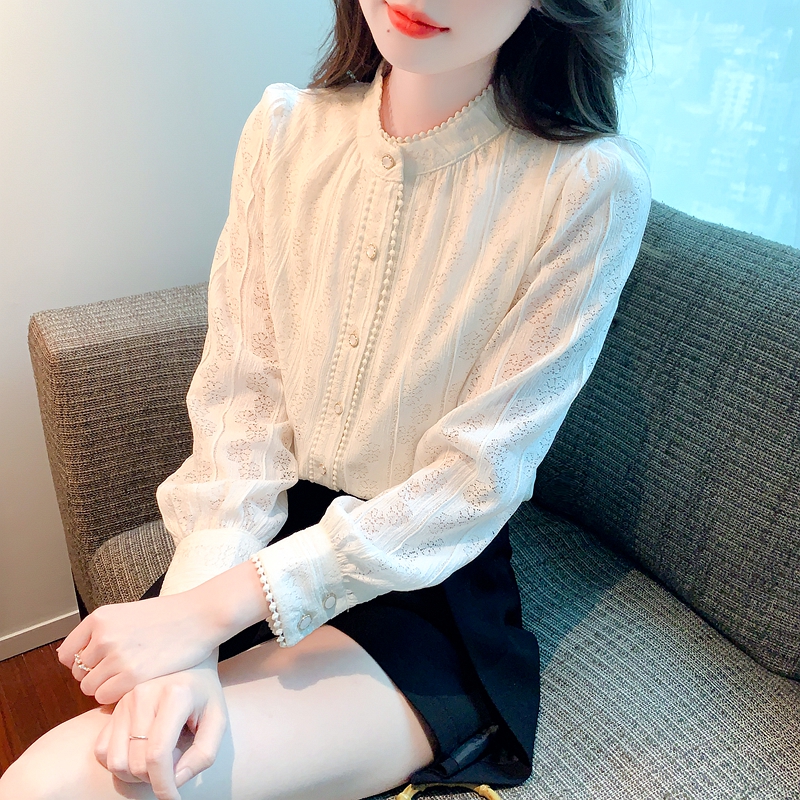 26 이른 가을 새로운 한국 스타일 털이 있고 두꺼운 레이스 기본 셔츠 스탠드 칼라 거품 소매 맨위 품격 슬림해 보이는 여성 작은 셔츠