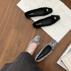 批发高级感网红大爆款银色单鞋小方头2024新款平底小众设计感