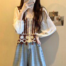 批发实拍实价 新版早秋复古法式撞色钩花镂空设计感针织上衣