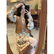 批发韩版设计感V领系带碎花连衣裙外搭PU皮马甲<b class='q'>背心</b>两件套