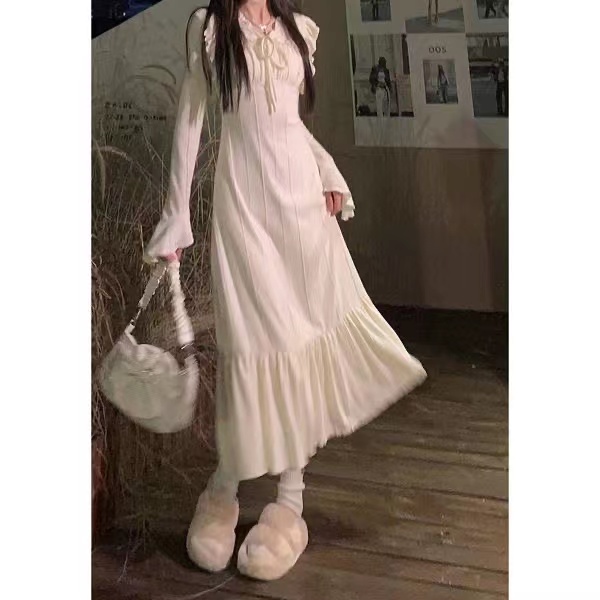 Drapey French long-sleeved knitted dress for women spring 2024 new style high-end inner bottoming long skirt