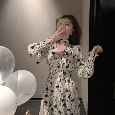 ByYou spring temperament V-neck floral dress 2024 new waist slimming mid-length over-the-knee inner skirt