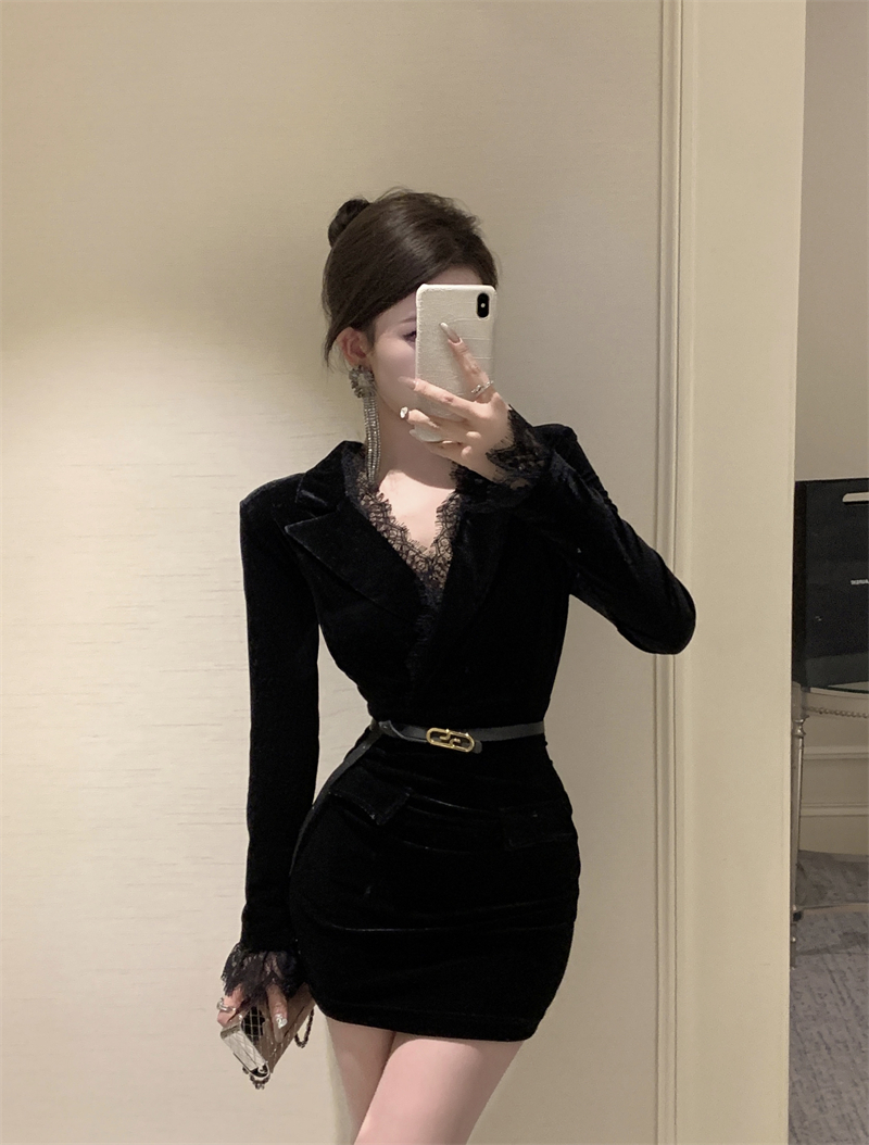 Real shot of high-end black suit, lace, early spring, French ladylike temperament, waist-slimming short skirt