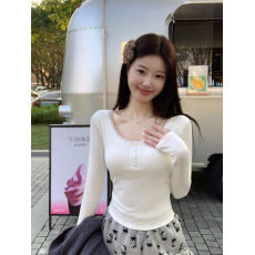 批发【带胸垫】甜美露<b class='q'>思</b>~蕾丝针织打底衫冬季纯欲修身内搭上衣带胸垫