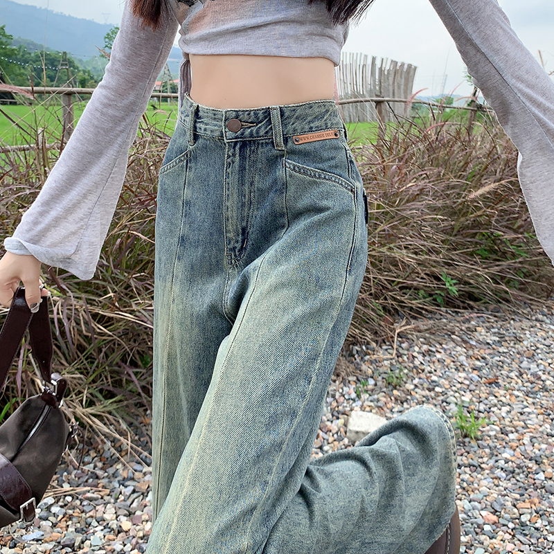 Actual shot of high-waisted jeans for women in spring and summer American high street slim hot girls floor-length loose straight pants