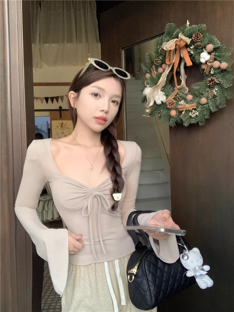 Official picture of drawstring bottoming shirt for women in spring and autumn, Korean style top, slim and pure, with square collar long-sleeved T-shirt