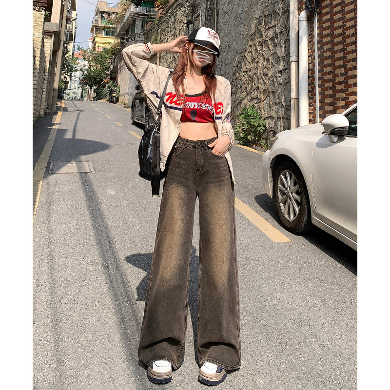 Real shot of the new high waisted coffee colored wide leg denim pants for women in spring, loose and draped floor mopping pants