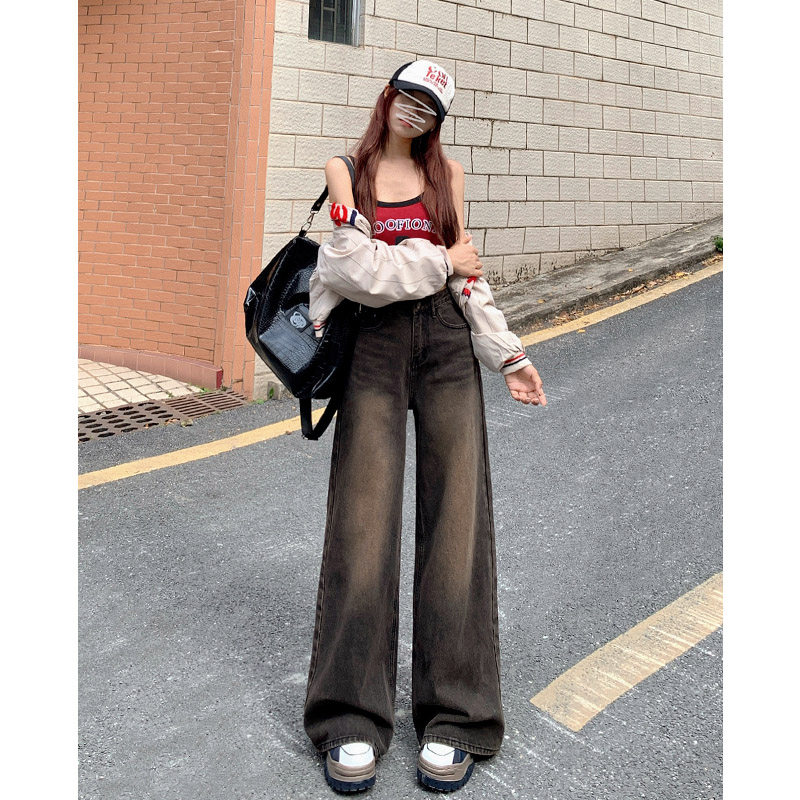 Real shot of the new high waisted coffee colored wide leg denim pants for women in spring, loose and draped floor mopping pants