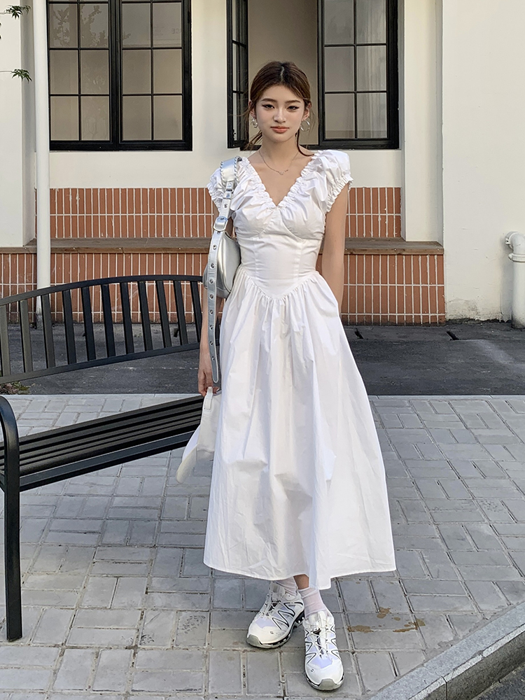 FA25658# 春夏装新款法式收腰连衣裙女设计露背黑白v领泡泡袖长裙 服裝批發女裝批發服飾貨源 服裝批發女裝批發服飾貨源
