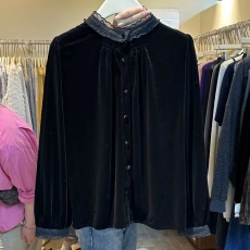 批发<b class='q'>韩国</b>东大门2025秋季新款黑色蕾丝丝绒长袖衬衫简约休闲宽松上衣女